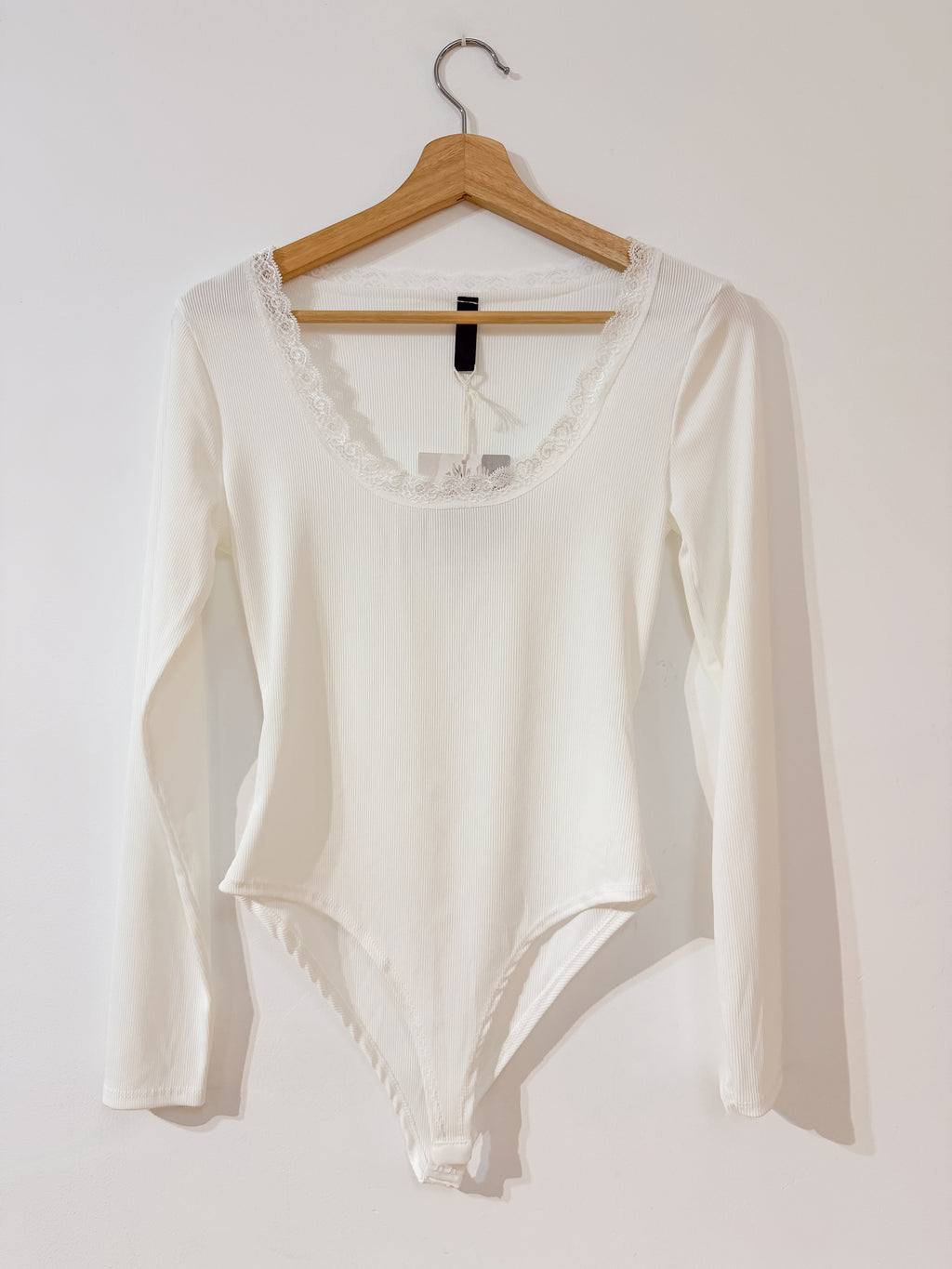 Body blanco con encaje