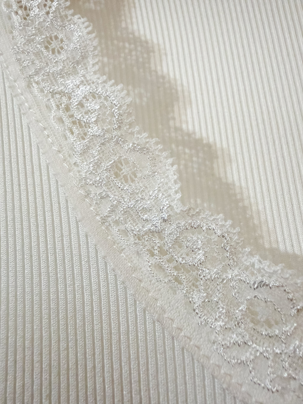 Body blanco con encaje