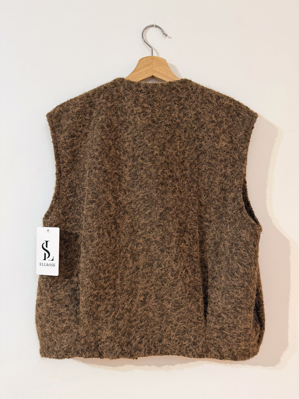 Chaleco suave de borrego marrón