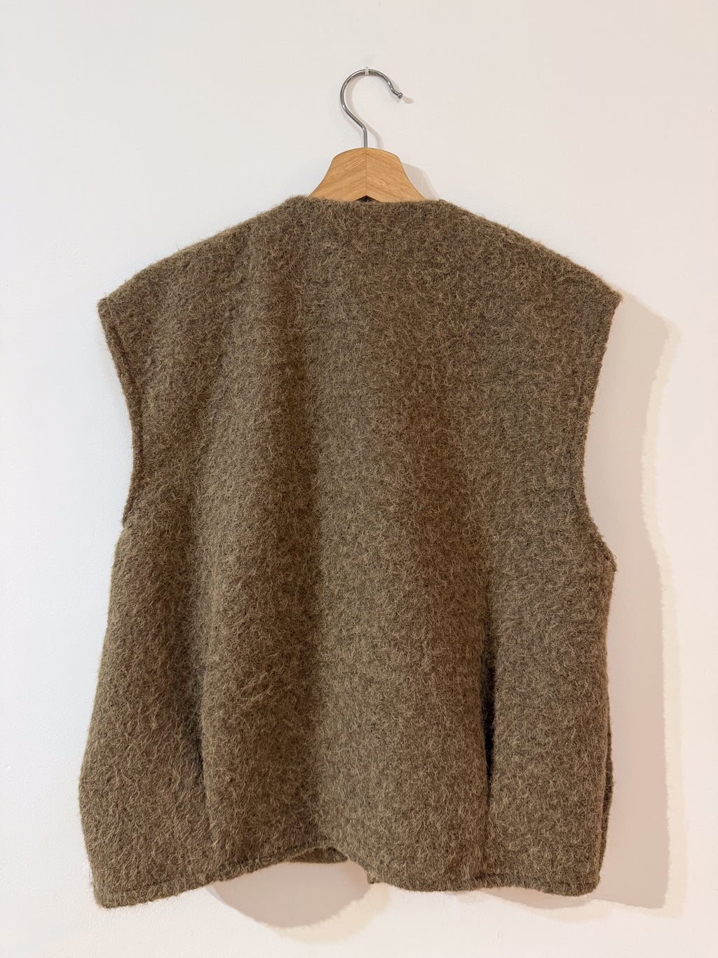 Chaleco suave de borrego canela