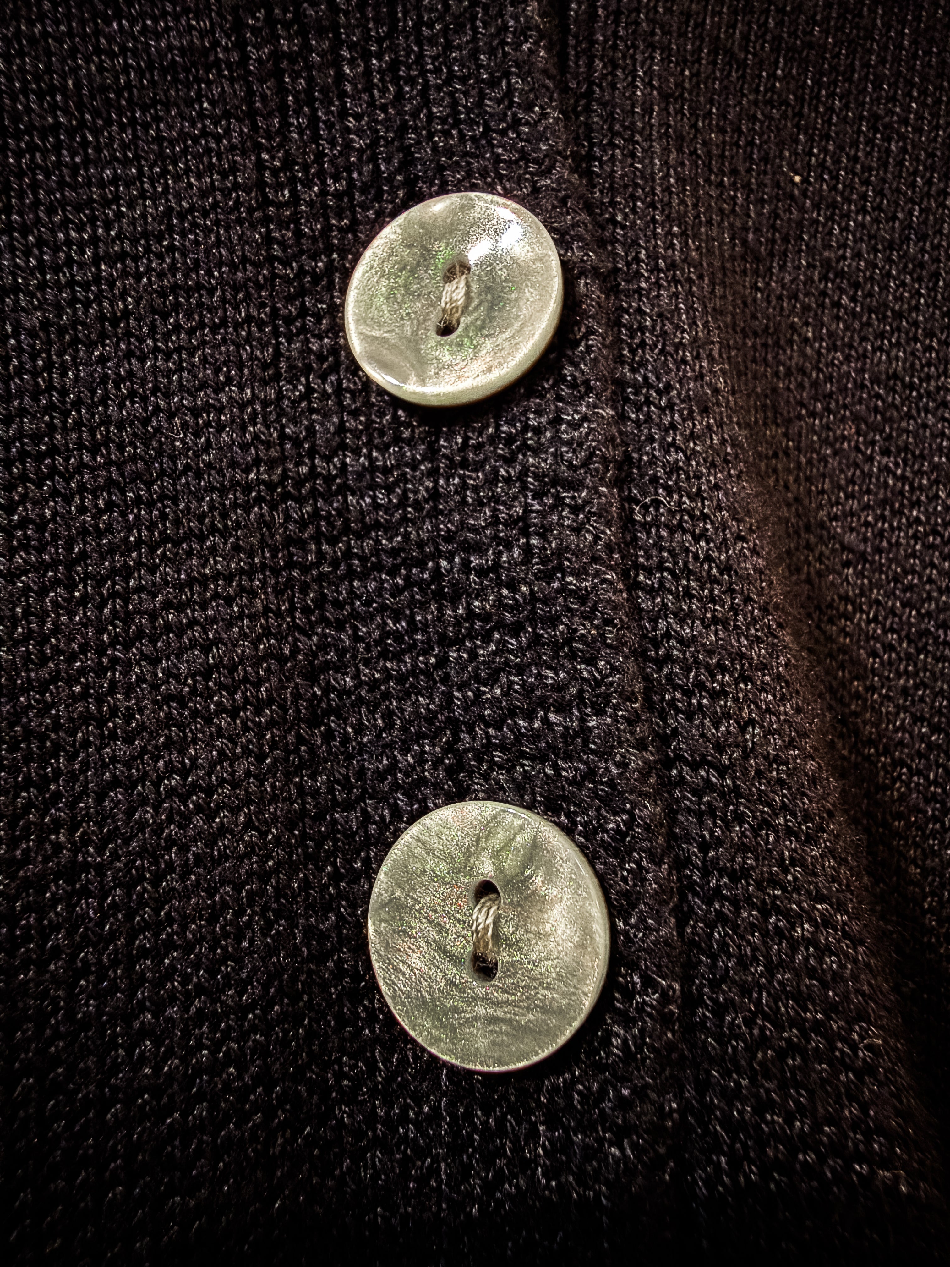 Chaleco negro de punto fino