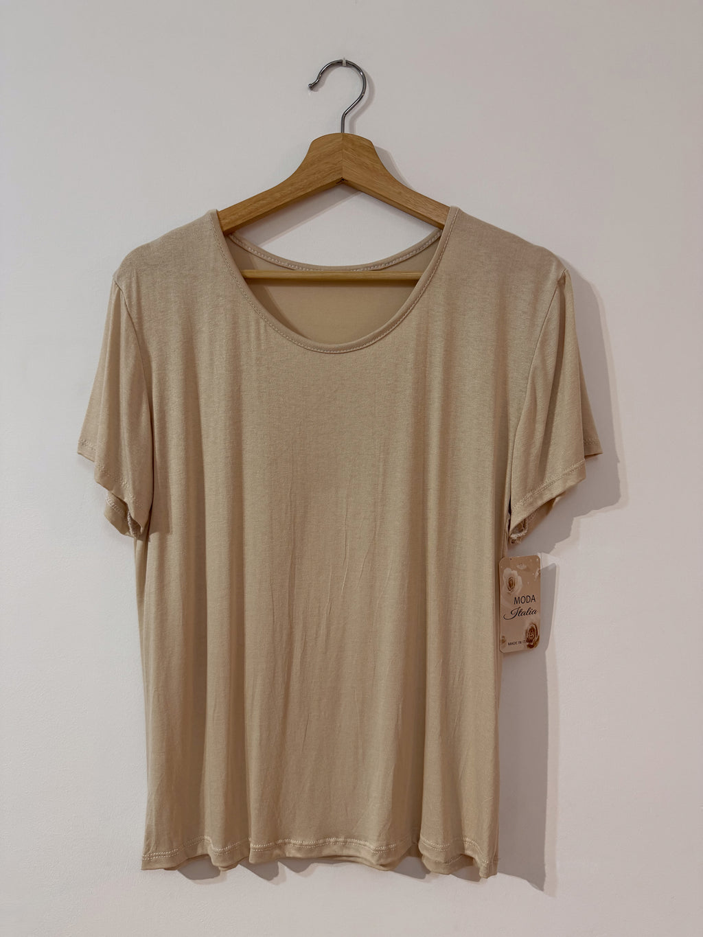 Camiseta básica fluida beige
